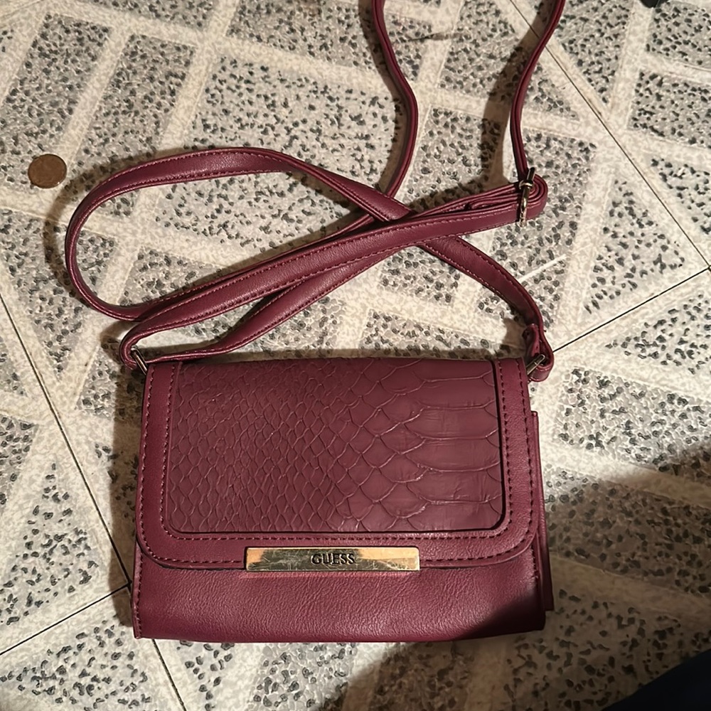 Guess crossbody